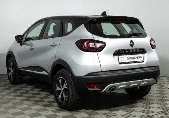 Подержанный автомобиль Renault Kaptur 2021 года (7 фото)