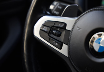 Подержанный автомобиль BMW X3 2018 года (15 фото)