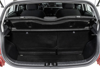 Подержанный автомобиль Kia Picanto 2018 года (15 фото)