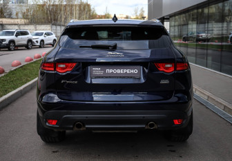 Подержанный автомобиль Jaguar F-Pace 2020 года (5 фото)