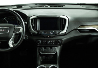 Подержанный автомобиль GMC Terrain 2020 года (14 фото)