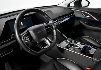 Подержанный автомобиль Omoda C5 2023 года (9 фото)