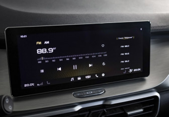 Подержанный автомобиль Geely Coolray 2021 года (16 фото)