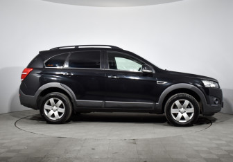 Подержанный автомобиль Chevrolet Captiva 2014 года (4 фото)