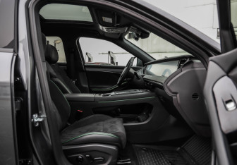 Подержанный автомобиль Voyah Free 2024 года (28 фото)