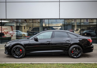 Подержанный автомобиль Audi A6 Sedan 2019 года (8 фото)