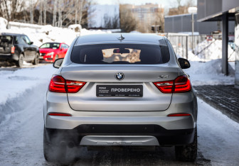 Подержанный автомобиль BMW X4 2014 года (6 фото)