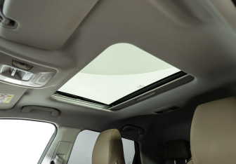 Подержанный автомобиль Omoda C5 2024 года (16 фото)