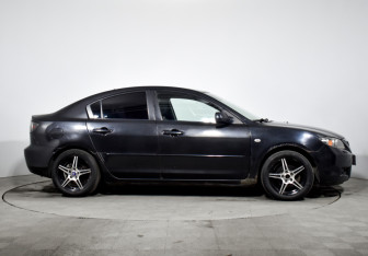Подержанный автомобиль Mazda 3 Sedan 2007 года (4 фото)