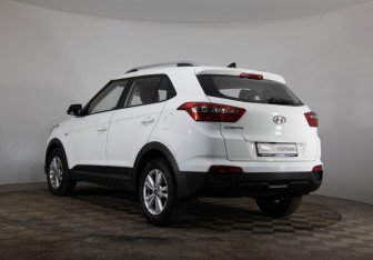 Подержанный автомобиль Hyundai Creta 2016 года (9 фото)