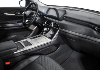 Подержанный автомобиль Exeed TXL 2022 года (14 фото)