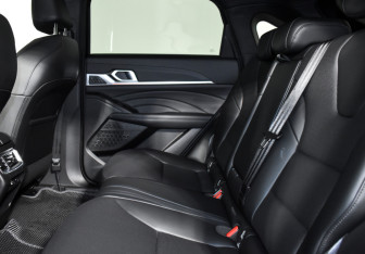 Подержанный автомобиль Haval F7x 2025 года (13 фото)