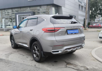 Подержанный автомобиль Haval F7 2019 года (6 фото)