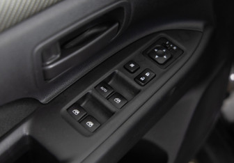 Подержанный автомобиль Mitsubishi Outlander 2016 года (19 фото)