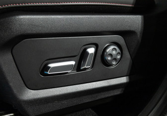 Подержанный автомобиль Jetour T2 2024 года (15 фото)