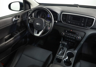 Подержанный автомобиль Kia Sportage 2019 года (8 фото)