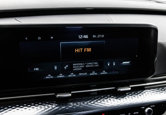 Подержанный автомобиль Kia Carnival 2021 года (19 фото)