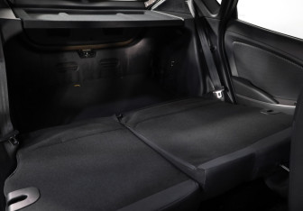 Подержанный автомобиль Hyundai Solaris Hatchback 2015 года (23 фото)