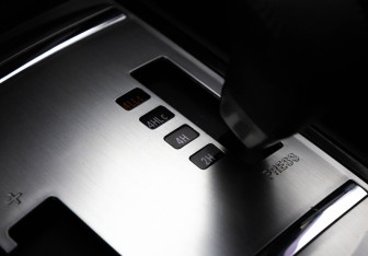 Подержанный автомобиль Mitsubishi Pajero 2017 года (17 фото)