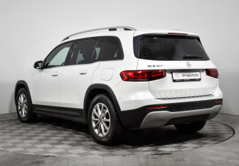 Подержанный автомобиль Mercedes-Benz GLB 2020 года (7 фото)
