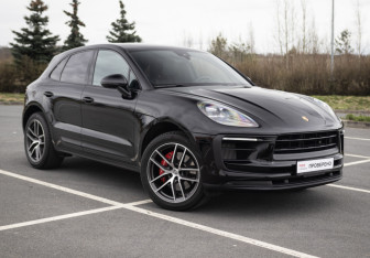 Подержанный автомобиль Porsche Macan 2021 года (8 фото)
