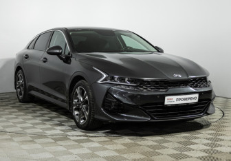 Подержанный автомобиль Kia K5 2021 года (3 фото)