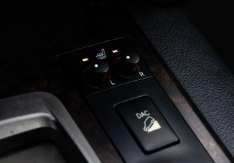 Подержанный автомобиль Toyota Land Cruiser Suv 2008 года (17 фото)