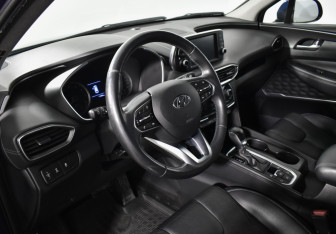 Подержанный автомобиль Hyundai Santa Fe 2019 года (9 фото)