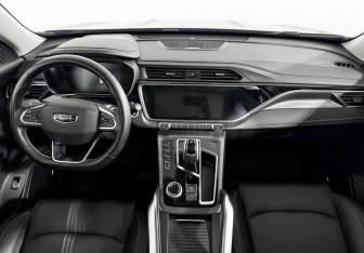 Подержанный автомобиль Geely Atlas Pro 2023 года (15 фото)