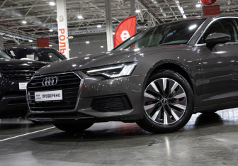 Подержанный автомобиль Audi A6 Sedan 2021 года (2 фото)