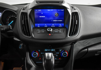 Подержанный автомобиль Ford Kuga 2017 года (17 фото)