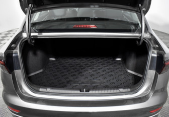 Подержанный автомобиль Geely Emgrand 2024 года (18 фото)