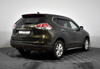 Подержанный автомобиль Nissan X-Trail 2018 года (5 фото)