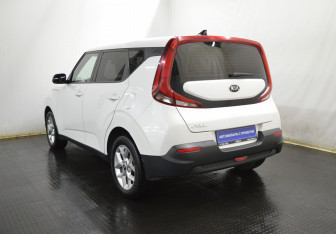 Подержанный автомобиль Kia Soul 2020 года (7 фото)