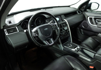Подержанный автомобиль Land Rover Discovery Sport 2015 года (11 фото)