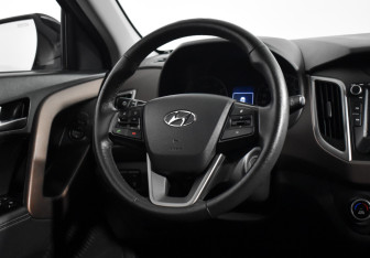 Подержанный автомобиль Hyundai Creta 2021 года (15 фото)