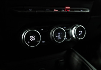 Подержанный автомобиль Renault Arkana 2020 года (16 фото)