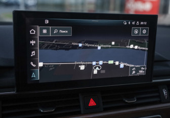 Подержанный автомобиль Audi A4 Sedan 2020 года (19 фото)