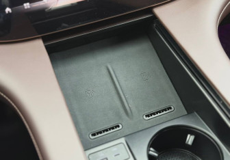 Подержанный автомобиль Exeed VX 2023 года (18 фото)