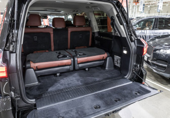 Подержанный автомобиль Lexus LX 2016 года (34 фото)
