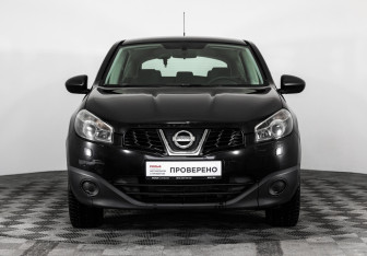 Подержанный автомобиль Nissan Qashqai 2010 года (2 фото)