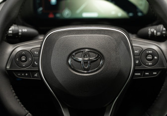 Новый Toyota RAV4 2025 (20 фото)