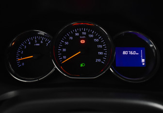 Подержанный автомобиль Renault Logan Sedan 2014 года (18 фото)