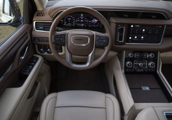 Подержанный автомобиль GMC Yukon 2022 года (12 фото)