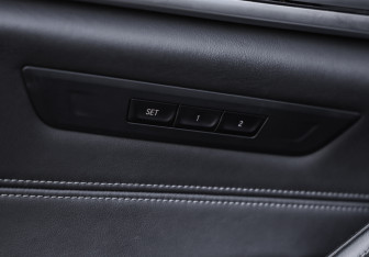 Подержанный автомобиль BMW M5 Sedan 2021 года (29 фото)