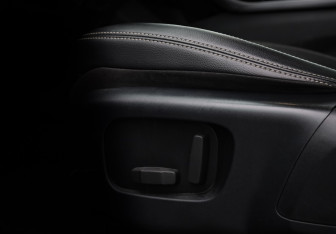 Подержанный автомобиль Land Rover Range Rover Velar 2018 года (24 фото)