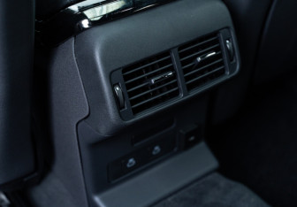 Новый Land Rover Range Rover Velar 2025 (14 фото)